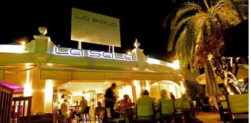 Apartamento En La Playa .piscinas Jardines Puerto Banús