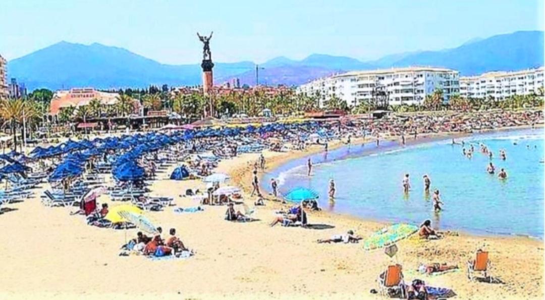 Apartamento En La Playa .piscinas Jardines Puerto Banús *