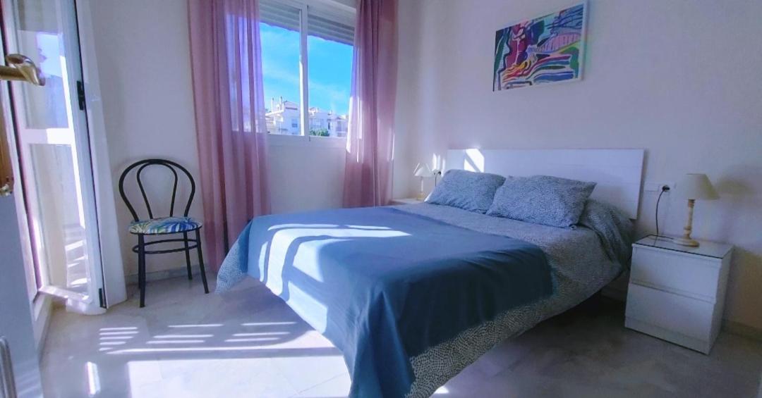 Apartamento En La Playa .piscinas Jardines Puerto Banús Marbella